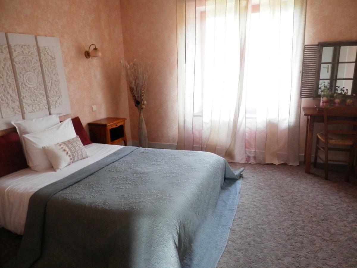 Bed and Breakfast Domaine De Lascaux Montignac-Lascaux Exterior foto